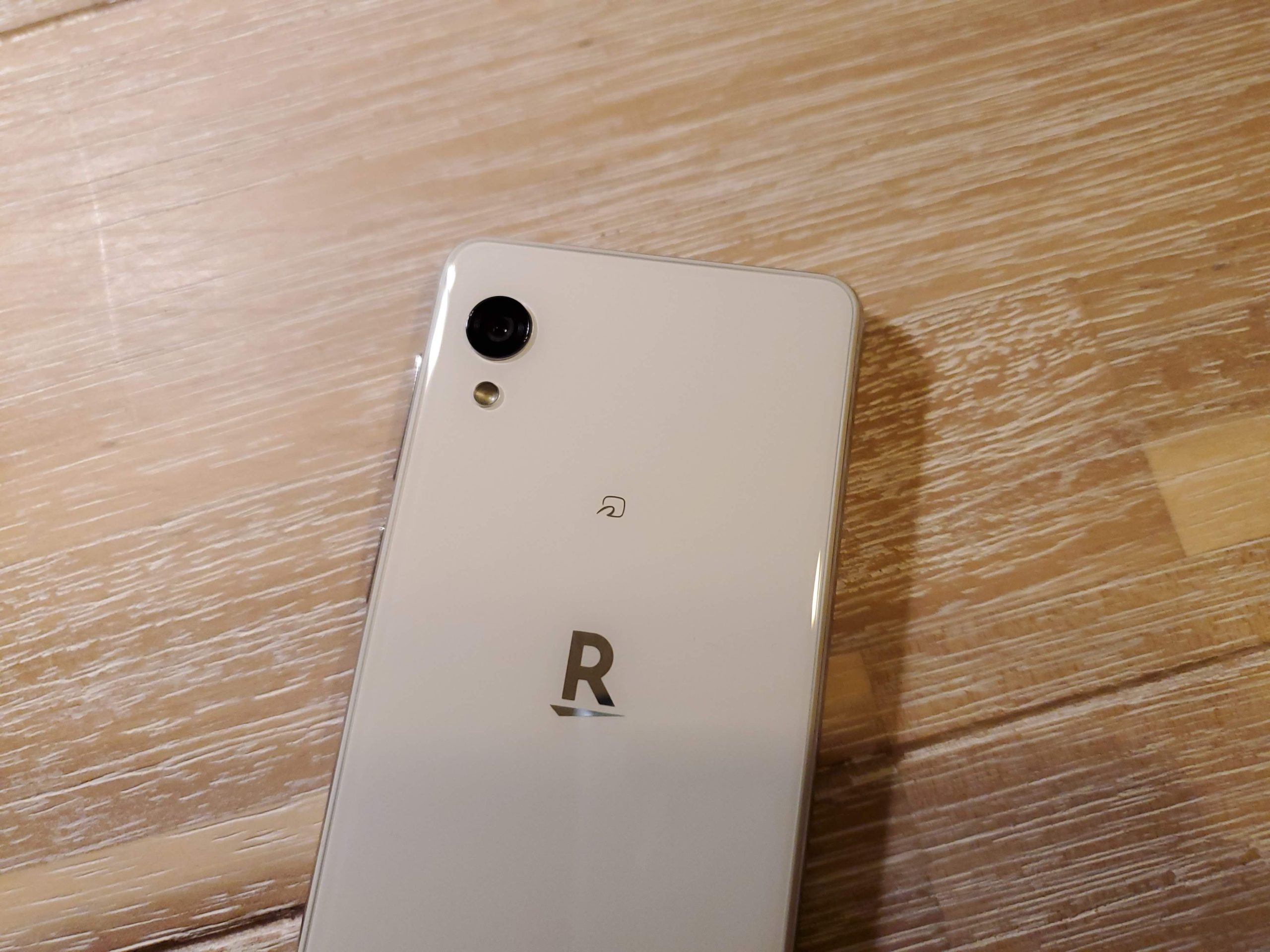 Rakuten miniは格安SIMで使えるのか？