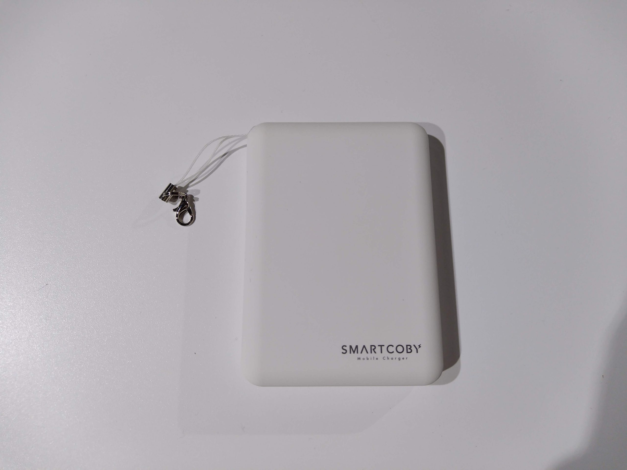 世界最小最軽量コンパクトモバイルバッテリーSMARTCOBYを購入レビュー(8000mAh)