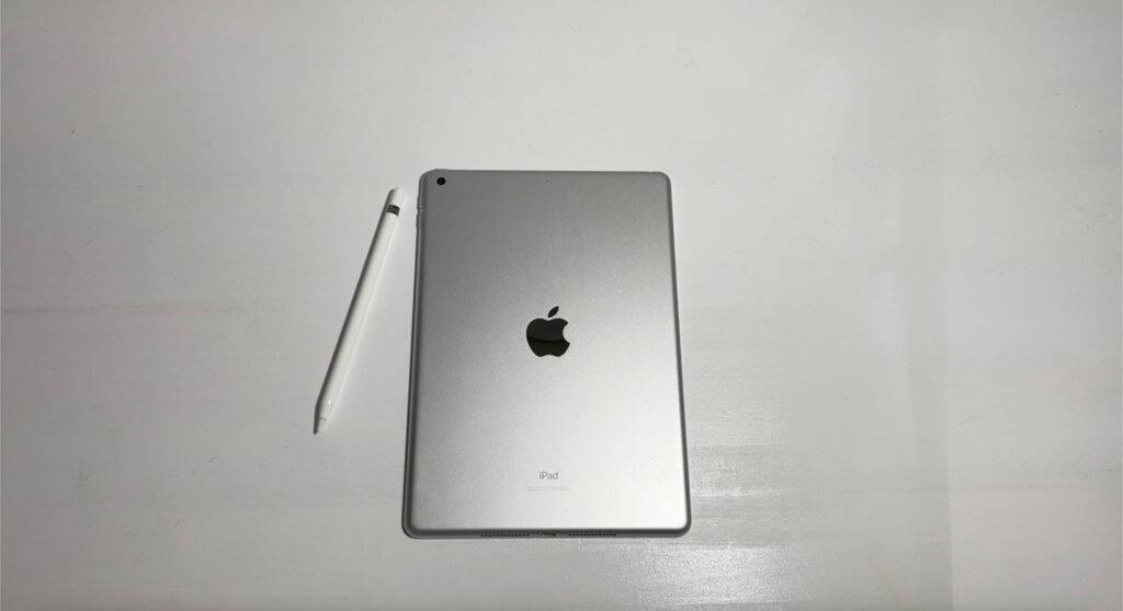 第8世代iPad(10.2インチ)を購入レビュー。Huawei Matepad 11 アイルブルー。この価格でこんな使えてええ 